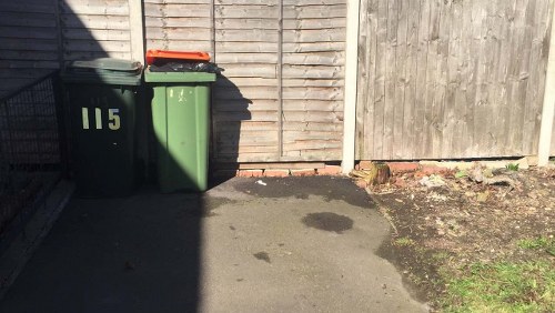 Team of rubbish removal experts handling bulky items in Notting Hill