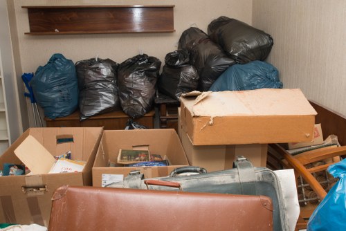 Factors affecting skip prices in Notting Hill